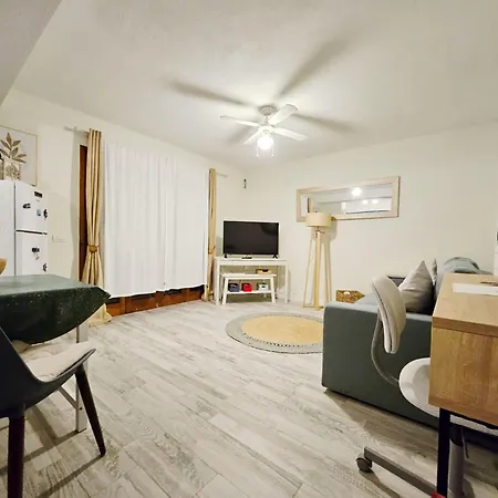 Cristianos - Port Royale Pool View Apartman *