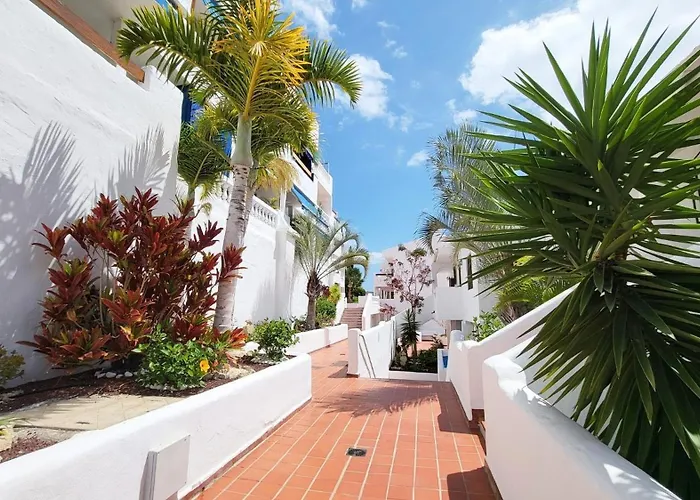 Apartman Cristianos - Port Royale Pool View