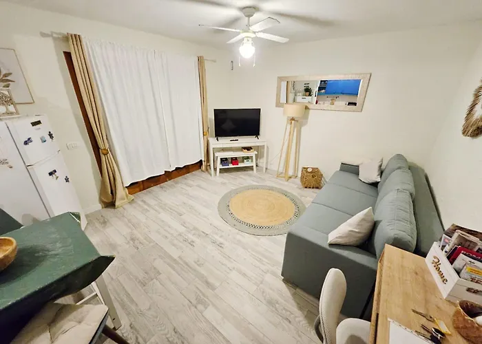 Cristianos - Port Royale Pool View Апартаменты Лос Кристианос