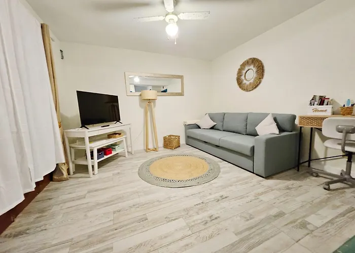 Cristianos - Port Royale Pool View * Лос Кристианос