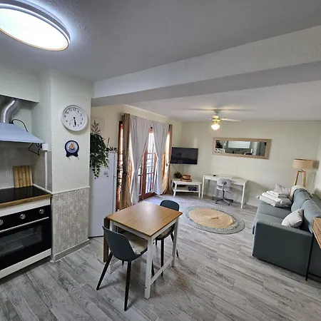 Cristianos - Port Royale 285 Pool Access לוס כריסטיאנוס